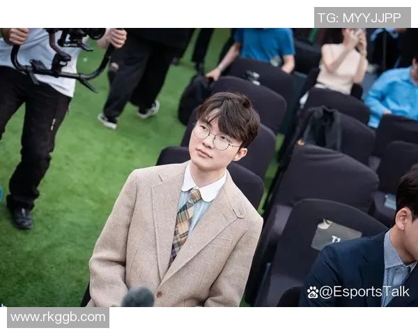 esports最新数据周静回顾英雄联盟职业生涯的辉煌与挑战，畅谈电竞未来发展方向